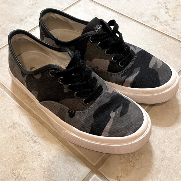 Coach Gray Camouflage Canvas Tennis Sneakers Casual Flat Mens Size 7.5 - Picture 1 of 13